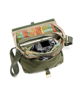 National Geographic RF 2450 Rain Forest camera messenger M
