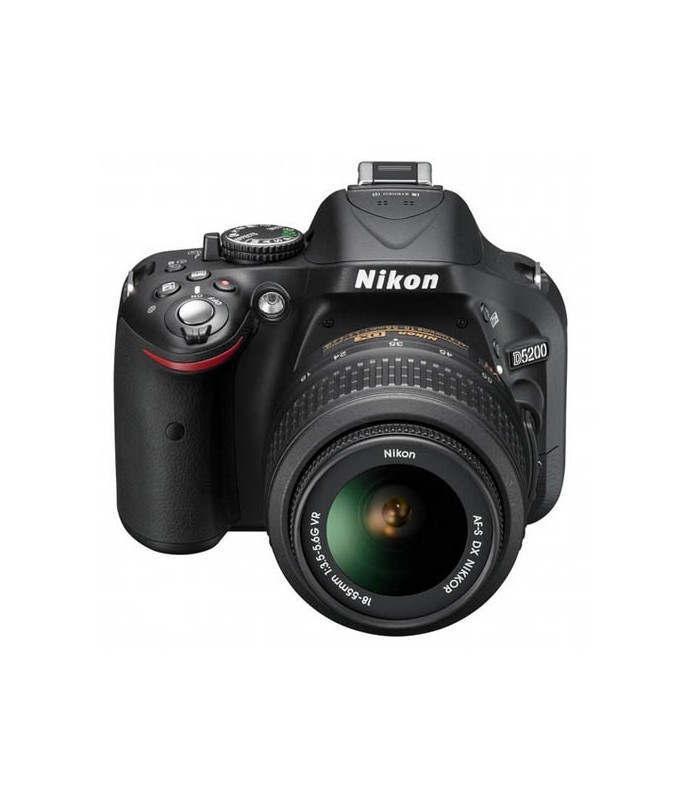 Nikon D5200 + 18-55